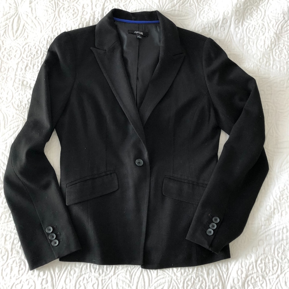 Apt. 9 Black Blazer, Size 6